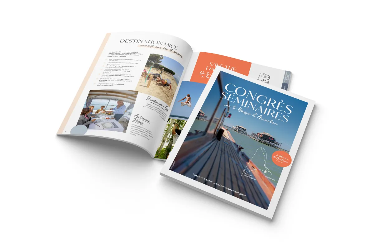Magazine ouvert et brochure présentant des congrès et séminaires pour le tourisme d'affaires du Bassin d'Arcachon et de la région bordelaise, avec des images de paysages côtiers et plages accompagnées de photos d'activités